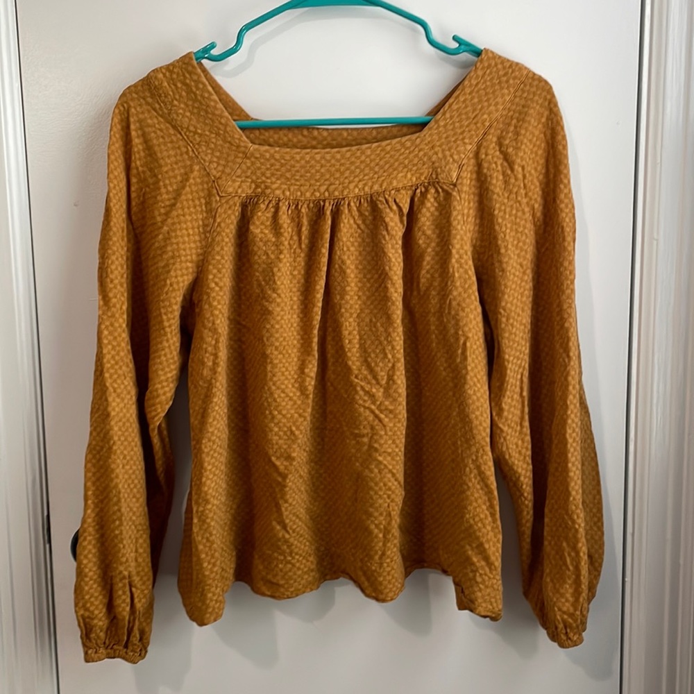 EUC - Universal Thread Blouse
